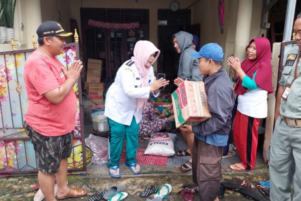Kecamatan Sukamulya Salurkan Bantuan bagi Korban Banjir di Empat Desa